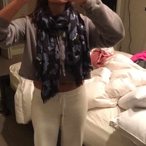 Express scarf - Picture 1 of 3